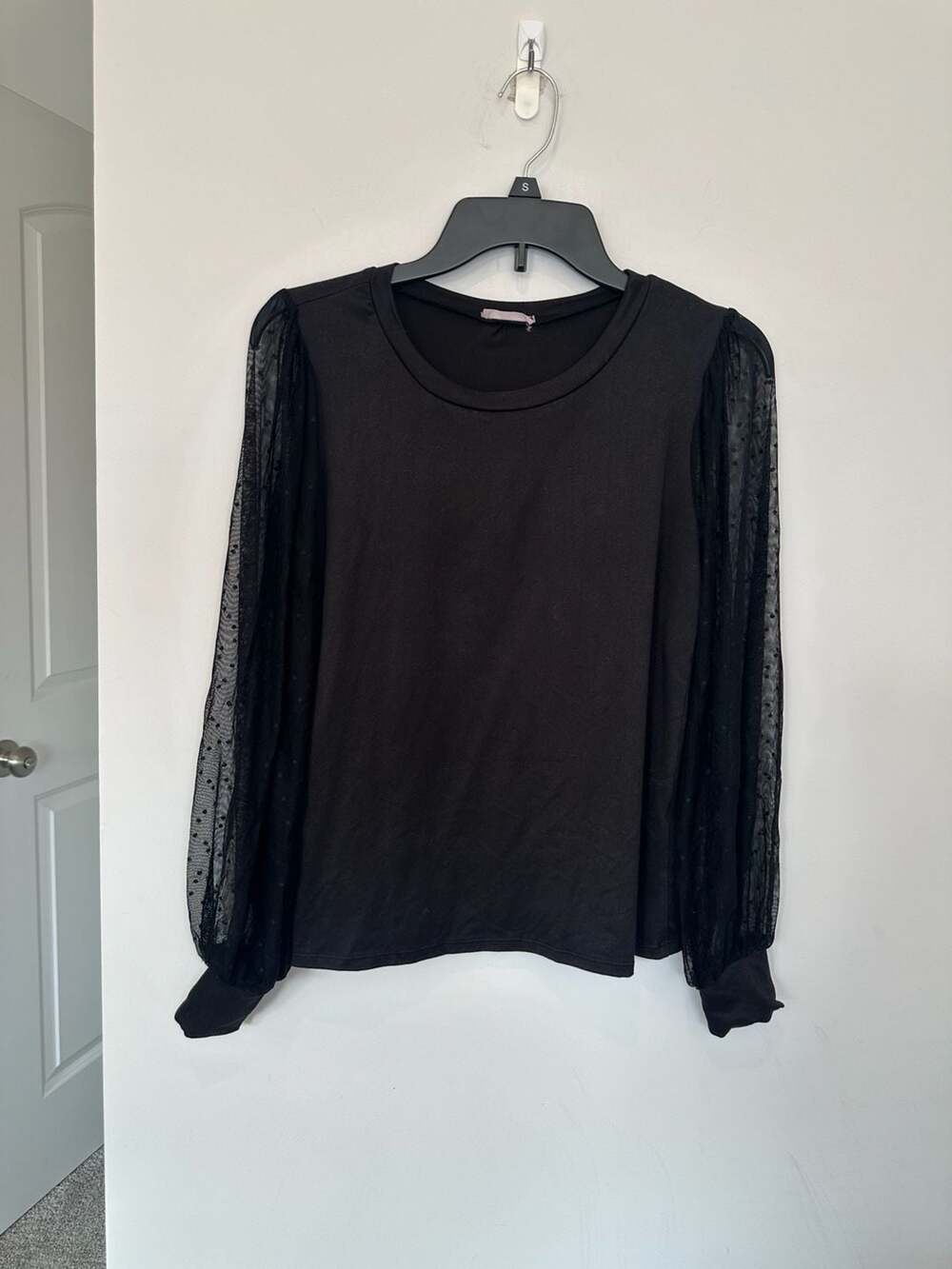 Les Amis Swiss Dot Puff Sleeve Knit Top Black S